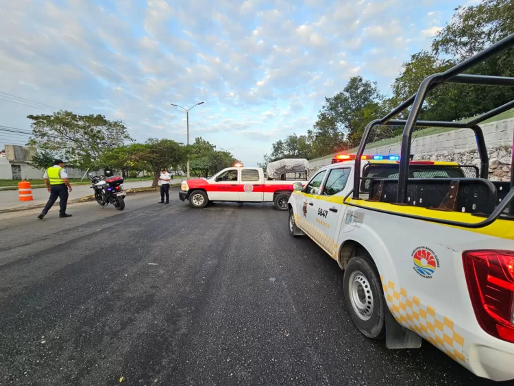 Reportan fuga de gas en maquinaria a cargo de trabajos de repavimentación en Cancún