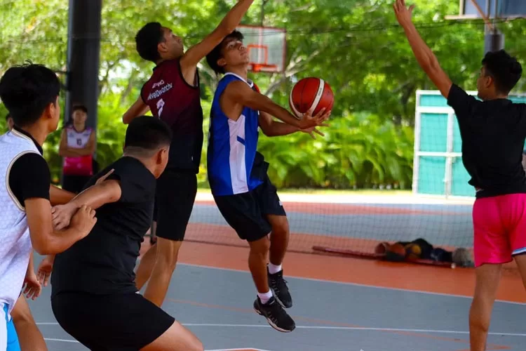 Preselecciones de Quintana Roo de basquetbol se preparan para el Macro Regional