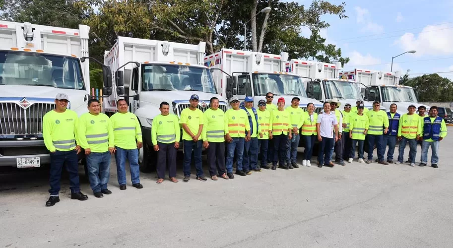 Gobierno Municipal Entrega 5 Nuevos Camiones Recolectores De Basura En