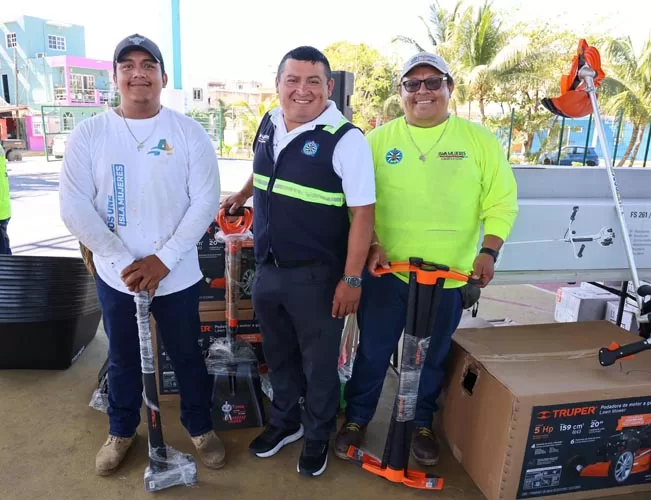 Gobierno de Isla Mujeres fortalece la Dirección de Servicios Públicos