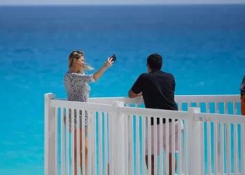 Caribe mexicano con más de 85% de ocupación hotelera, playas limpias y servicios de calidad