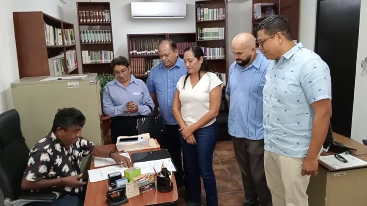 Entrega el PAN lista de aspirantes a diputados por la vía plurinominal en Quintana Roo