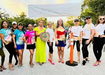 Un éxito la Primera Carrera con Tacones en el Parque Cancún