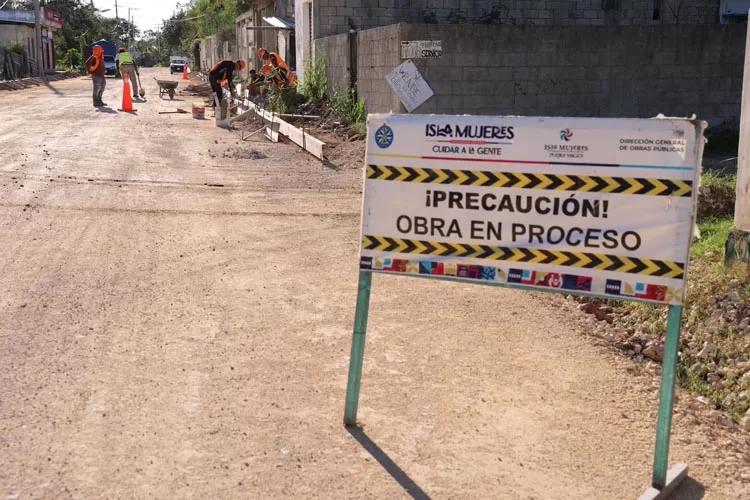 Gobierno Municipal transforma Ciudad Mujeres con obras de pavimentación