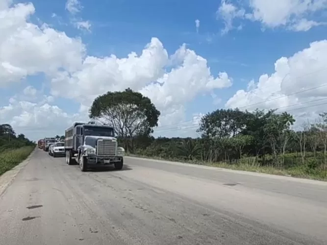 Liberan tramo carretero Chetumal-Nicolás Bravo, al sur de Quintana Roo