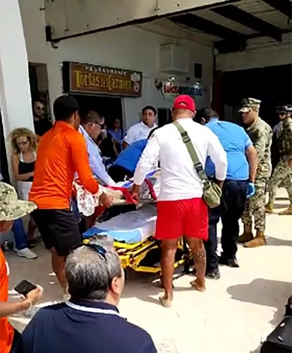 Rescatan a turista que estuvo a punto de ahogarse frente a playa del Parque Fundadores