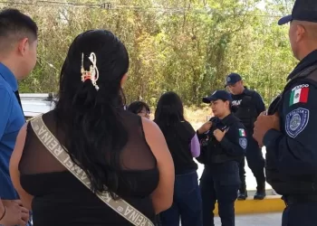 Detectan en filtro policial de Playa del Carmen a dos menores de Cancún que se fueron de “pinta”