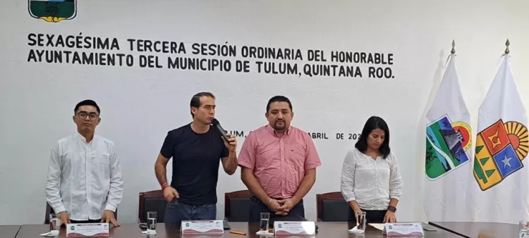 Pide licencia Diego Castañón en Tulum para irse a campaña