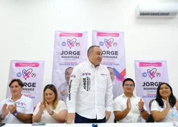 Jorge Rodríguez Méndez presenta propuestas para rescatar y defender Cancún
