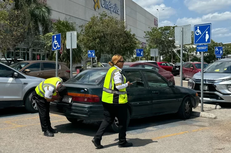 Habrá tarjetones virtuales para personas con discapacidad, de la tercera edad con movilidad reducida y mujeres embarazadas en Cancún