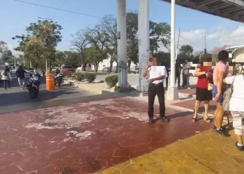 Peatón atropellado en la Avenida Tulum, frente a terminal de camiones de Cancún