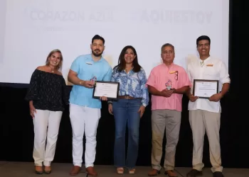 Entregan distintivo a hoteles de Cancún
