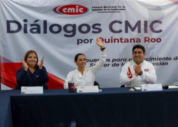 Ana Paty se compromete con el progreso y bienestar de Cancún