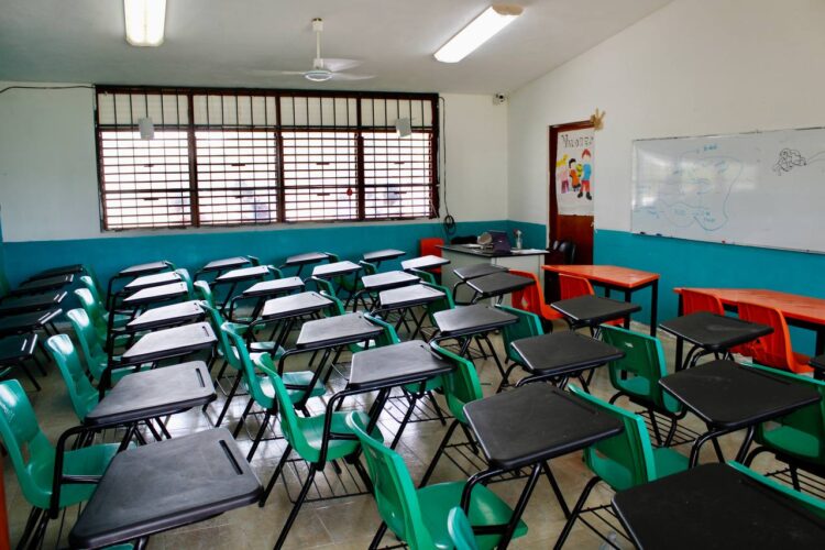 Vigilancia permanente en Puerto Morelos ante el huracán "Beryl"