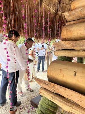 Celebran en Xel-Há ceremonia de cosecha de miel de melipona