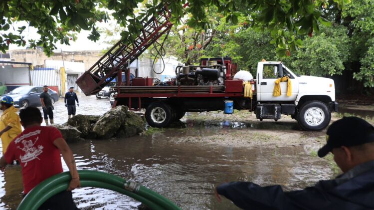 Mantienen en Benito Juárez el despliegue de 380 elementos para atender afectaciones por lluvias