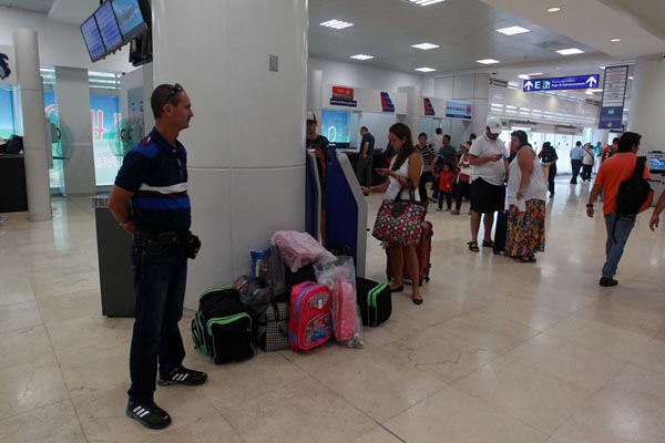 Mediante 32 aerolíneas habrá en Cancún hoy 472 vuelos