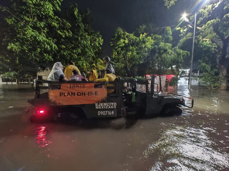 Ejército aplica el Plan DN-III-E en Chetumal ante inundaciones por lluvias