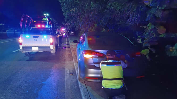 Mayor vigilancia en el Boulevard Kukulcán para evitar vehículos mal estacionados