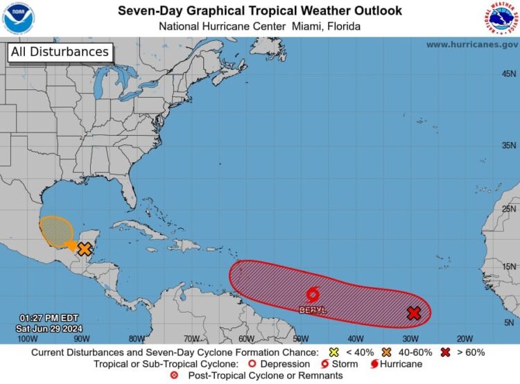 Quintana Roo en alerta meteorológica ante dos Zonas de Baja Presión