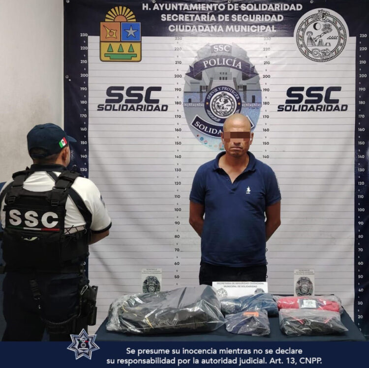 Aprehendido por robar en una tienda de autoservicio de Bulevar Playa del Carmen
