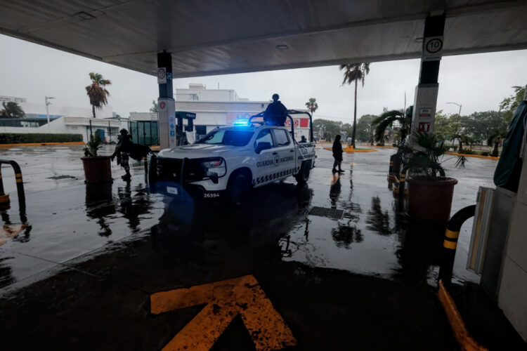“Beryl” fue benevolente, ocasionó daños menores en Quintana Roo: Mara Lezama