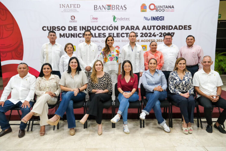 Ofrecen herramientas a funcionarios para mejorar su desempeño