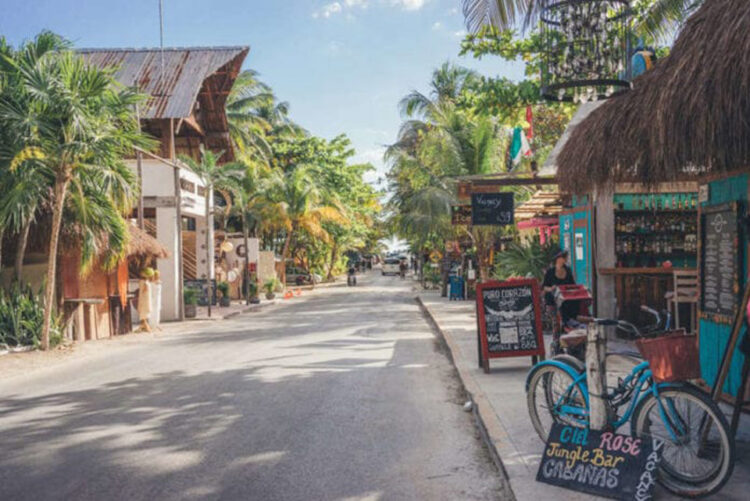 Líder hotelero de Tulum pide regulación para rentas vacacionales y defiende modelo todo incluido