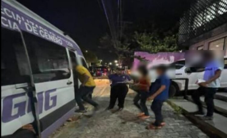 Rescatan en Cancún a 3 menores víctimas de explotación laboral