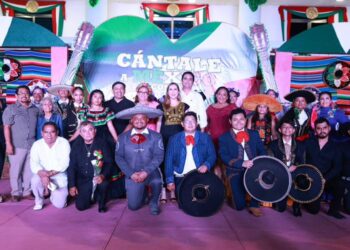 Incentivan en Isla Mujeres la cultura con “Cántale a México con el Corazón”