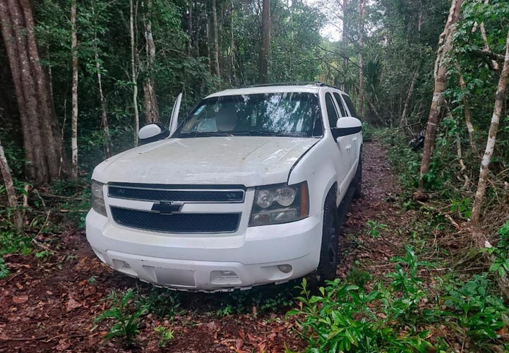 Convoy de las fuerzas del orden es atacado por grupo criminal en Bacalar