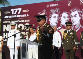 Honran la gesta heroica de los Niños Héroes