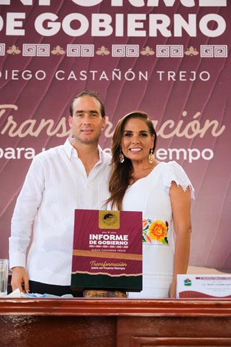 Mara Lezama, en el informe de gobierno de Tulum