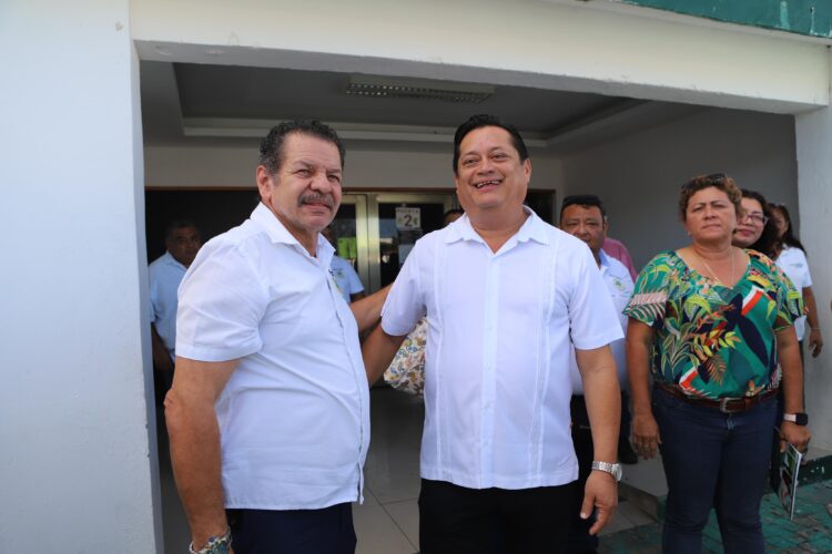 Solicita licencia Rubén Carrillo como dirigente de los taxistas de Cancún