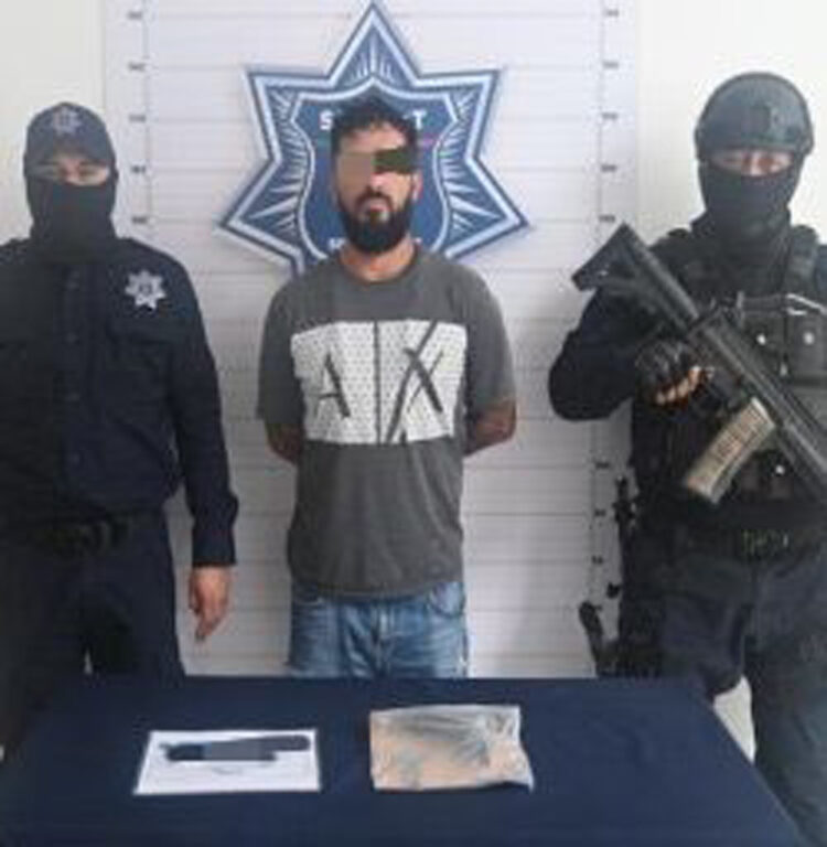 Automovilista temerario llevaba un arma de fuego