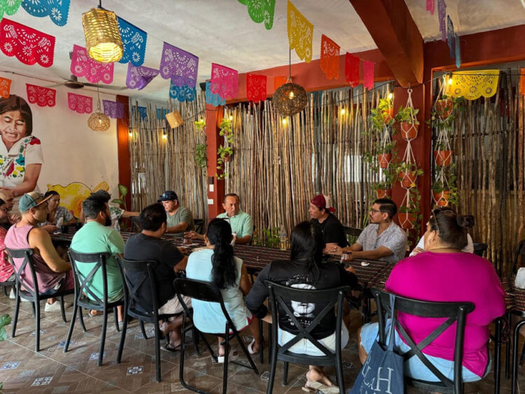 Hoteleros de Holbox y autoridades buscan mejorar la imagen turística de la isla