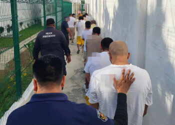Trasladan a 90 internos del penal de Cancún a Chetumal