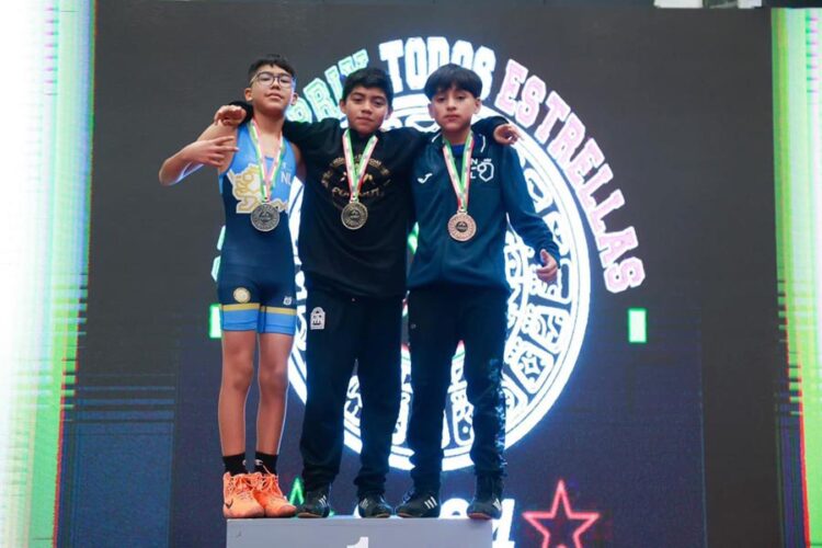 Conquistan luchadores quintanarroenses 10 medallas en el Grand Prix “Todos Estrellas”