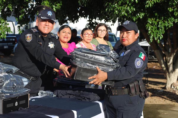 policías de Kantunilkín
