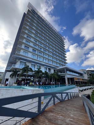 Renaissance Cancún