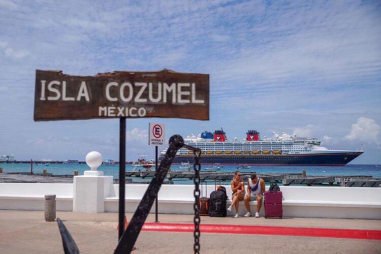 Empresarios buscan prórroga para cobro a cruceristas y evitar impacto en el turismo