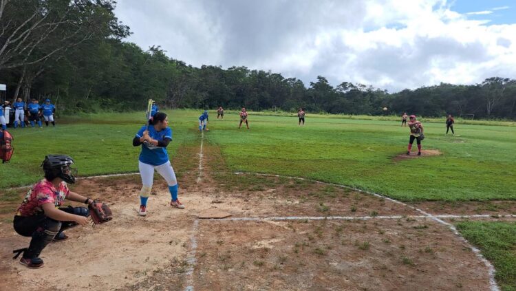Mujeres mayas de Tulum rompen barreras a través del deporte