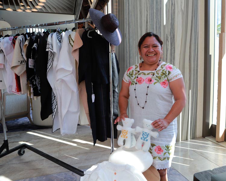 Emprendedoras artesanas: el arte que impulsa familias y preserva tradiciones