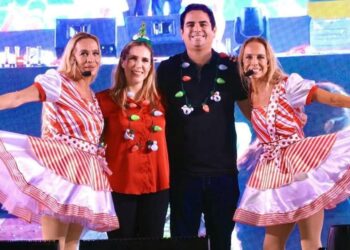 Atenea Gómez Ricalde celebra la Navidad en Zona Continental con el regreso de Las Gemelas Ivonne e Ivette