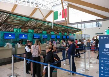 Q. Roo enfrenta retos en el turismo aéreo, pero proyecta un sólido cierre de año