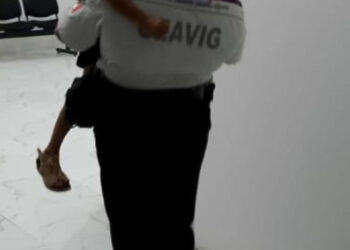 Localiza Geavig a menor con ficha de búsqueda al atender a mujer intoxicada