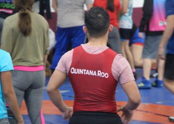 Luchadores quintanarroenses, listos para el Nacional