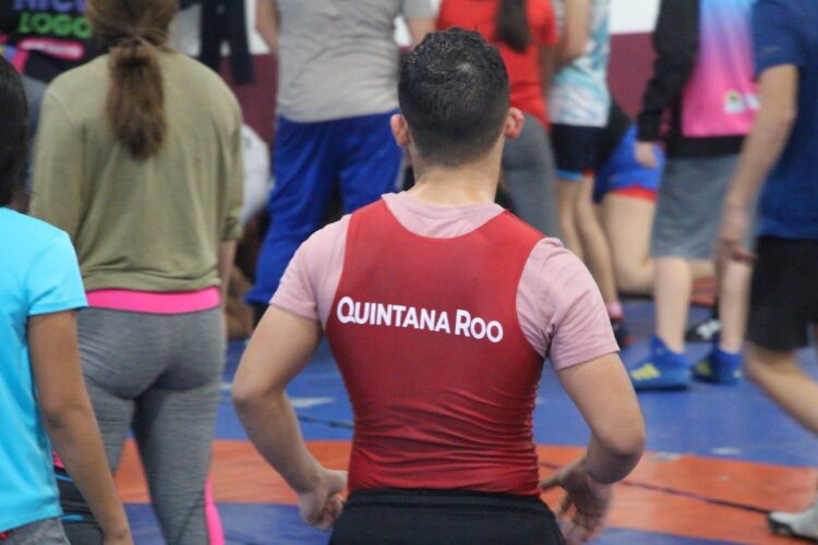 Luchadores quintanarroenses, listos para el Nacional