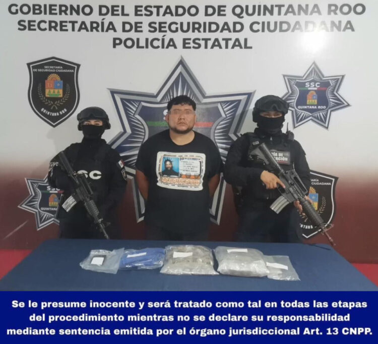 Detienen a narcomenudista con una bolsa con marihuana