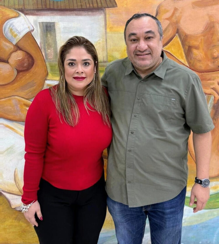 Protestan regidores del PRI por el alto precio de la gasolina en Cancún